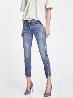 Zara Size 2 Mid Rise Blue Skinny Jeans with Studs and Rhinestones